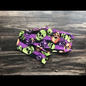 **Lularoe skull TC leggings**